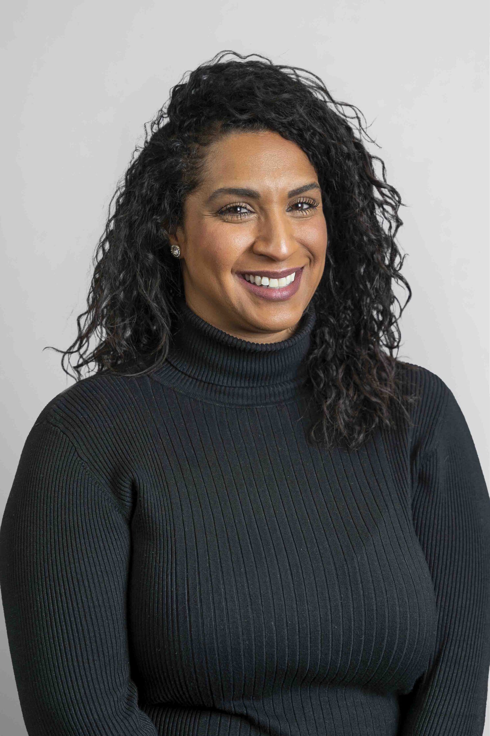 Life-House-Headshot-Samantha-1